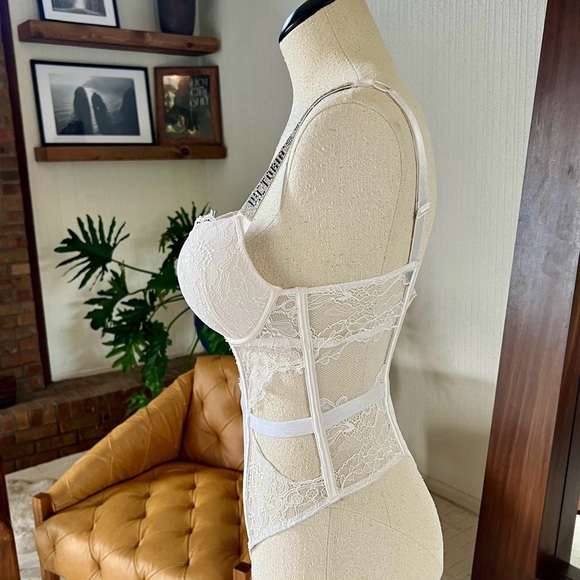 Teddies | Bombshell Lace Teddy Coconut White | Victoria's Secret Size- XS - Picture 6 of 9